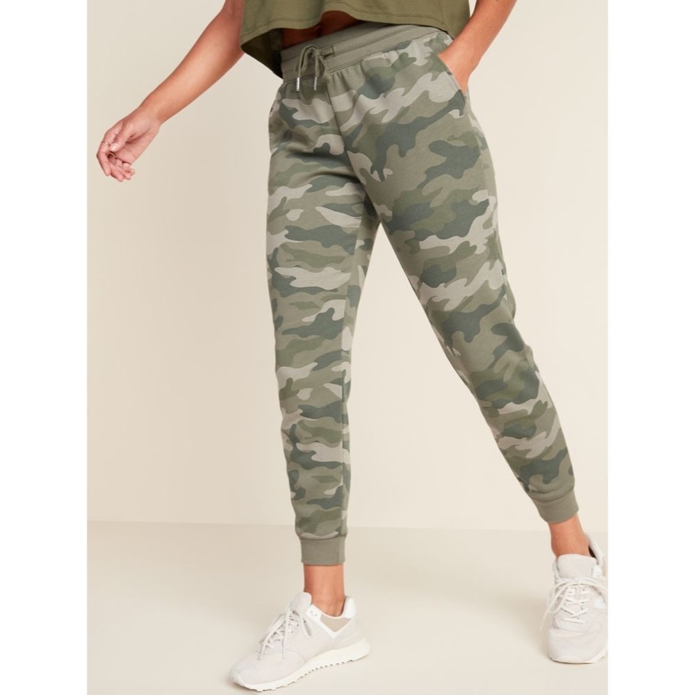 Last Chance! Old Navy Mid-Rise Jogger Sweatpants